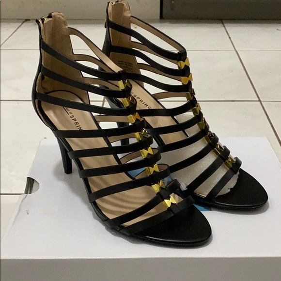 Call it Spring Heels - Picture 1 of 3